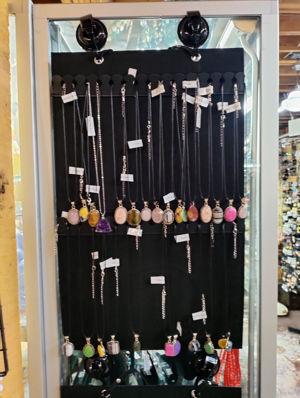 Mrlister's Flyer For Pineapple Welcome Jewelry & Gifts - Picture 10 of 13